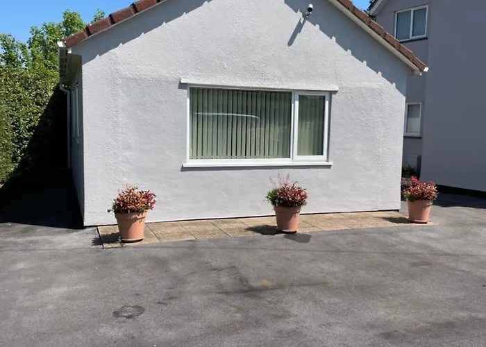Leylands Annexe